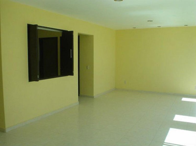 Foto Casa en Venta en Valle Imperial, Zapopan, Jalisco - $ 1.870.000 - CAV58646 - BienesOnLine