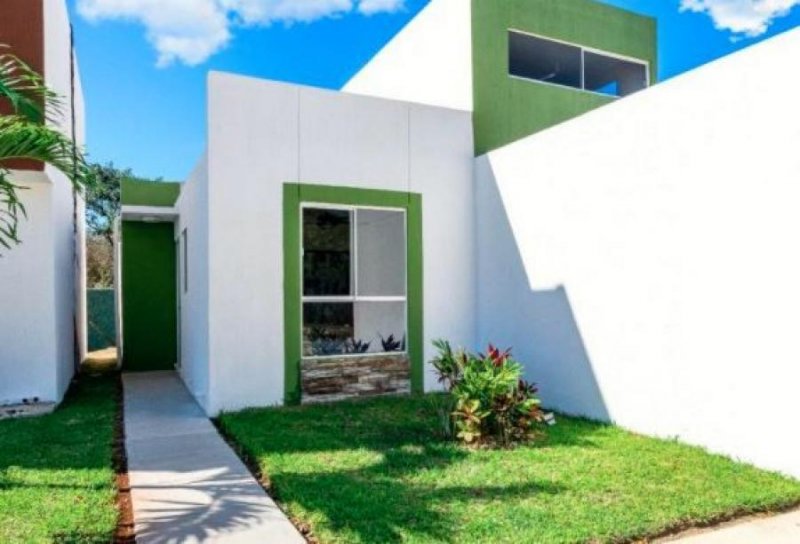 Foto Casa en Venta en ITZINCAB, Umán, Yucatan - $ 638.500 - CAV303556 - BienesOnLine