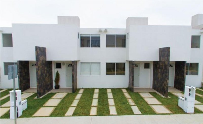 Foto Casa en Venta en LOMA DE LA CRUZ, Estado de México, Mexico - $ 1.260.000 - CAV256574 - BienesOnLine