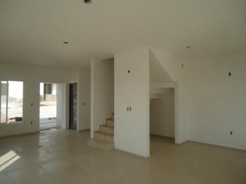 Foto Casa en Venta en Sierravista, Irapuato, Guanajuato - $ 2.750.000 - CAV146064 - BienesOnLine