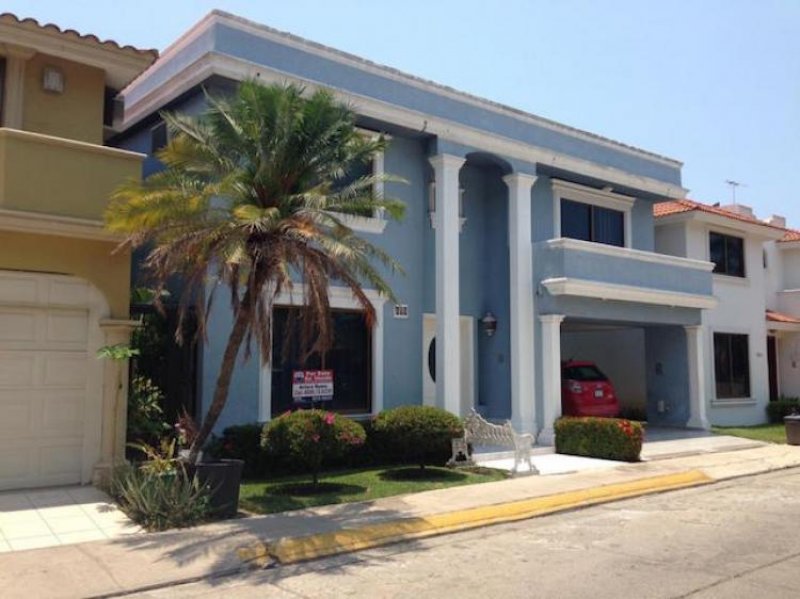 Foto Casa en Venta en El Cid, Mazatlan, Sinaloa - $ 3.500.000 - CAV206938 - BienesOnLine