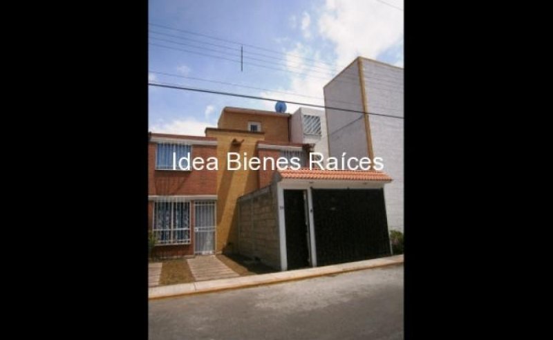 Foto Casa en Venta en Los Álamos, Chalco de Díaz Covarrubias, Mexico - $ 1.100.000 - CAV123833 - BienesOnLine