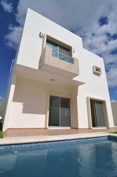 Foto Casa en Venta en Residencial Cumbres, Cancún, Quintana Roo - CAV16764 - BienesOnLine