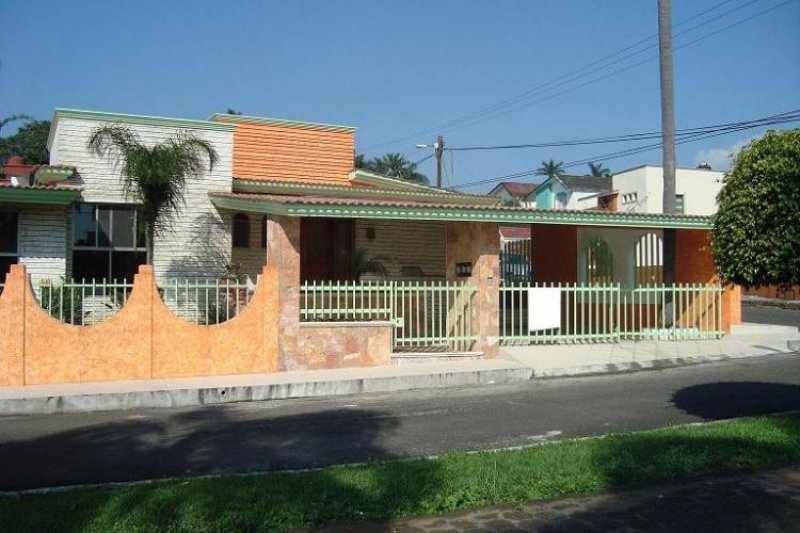 Foto Casa en Venta en Fortín de las Flores, Veracruz - $ 4.000.000 - CAV21116 - BienesOnLine