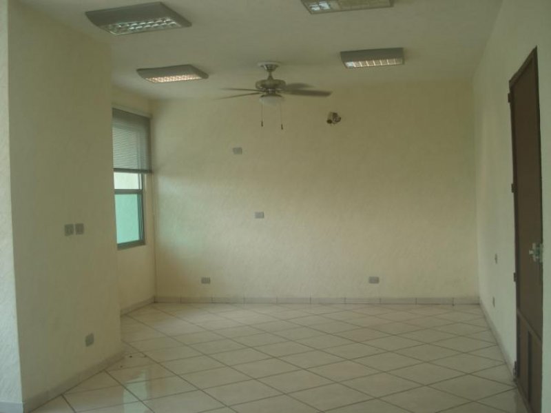 Foto Local en Renta en Villahermosa, Tabasco - $ 3.500 - LOR30732 - BienesOnLine