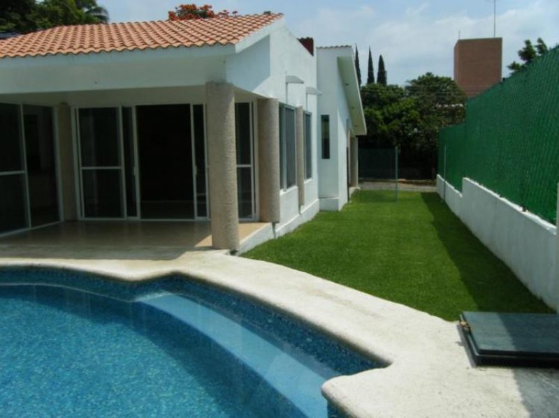 Foto Casa en Venta en Fraccionamiento Los Amates, Oaxtepec, Morelos - $ 2.000.000 - CAV64660 - BienesOnLine