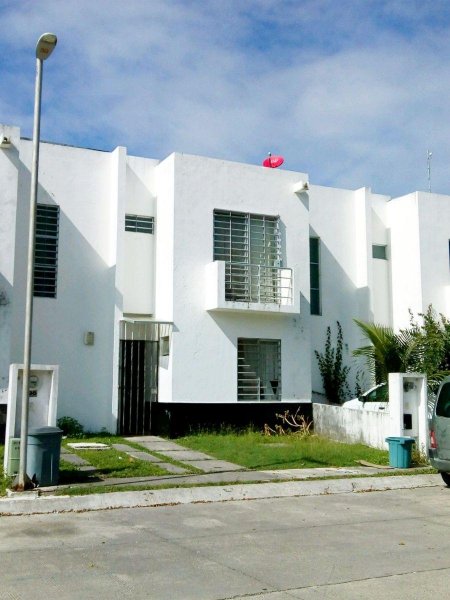 Foto Casa en Renta en villas del arte, Cancún, Quintana Roo - $ 10.000 - CAR267304 - BienesOnLine