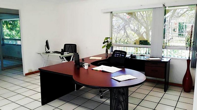 Foto Oficina en Renta en ARCOS VALLARTA, GUADALAJARA, Jalisco - $ 5.500 - OFR278771 - BienesOnLine