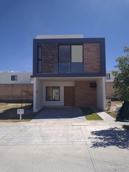 Foto Casa en Venta en ALVA RESIDENCIAL, Zapopan, Jalisco - $ 3.680.000 - CAV351638 - BienesOnLine