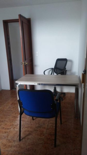 Foto Oficina en Renta en JARDINES DEL SOL, Zapopan, Jalisco - $ 3.700 - OFR286291 - BienesOnLine