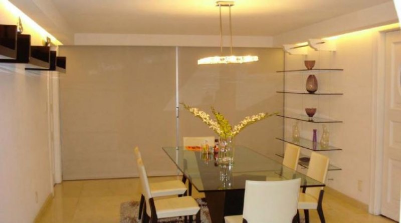 Foto Casa en Venta en Bosques de las Lomas, Miguel Hidalgo, Distrito Federal - $ 28.000.000 - CAV121229 - BienesOnLine