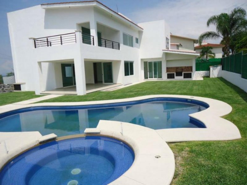 Foto Casa en Venta en Lomas de Cocoyoc, Fraccionamiento Lomas de Cocoyoc, Morelos - $ 5.400.000 - CAV102088 - BienesOnLine