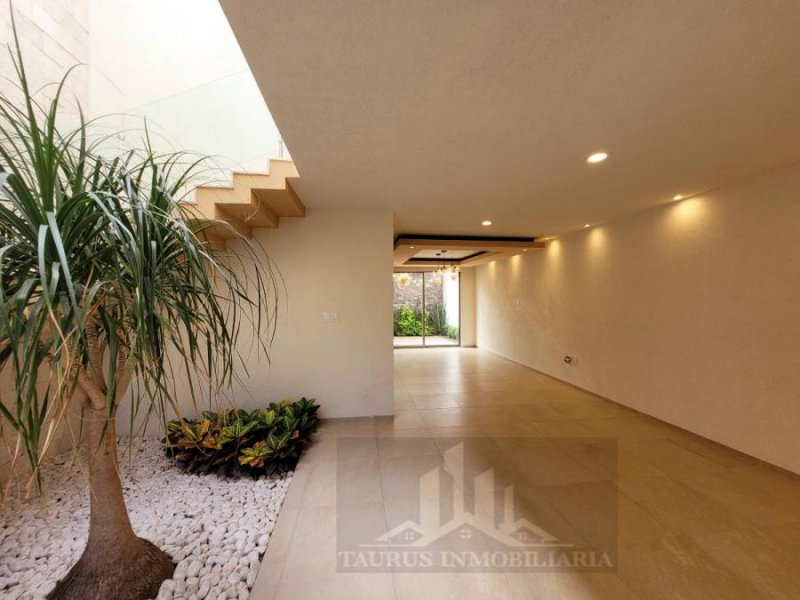 Foto Casa en Venta en VISTAS ALTOZANO, Morelia, Michoacan de Ocampo - $ 4.690.000 - CAV350637 - BienesOnLine