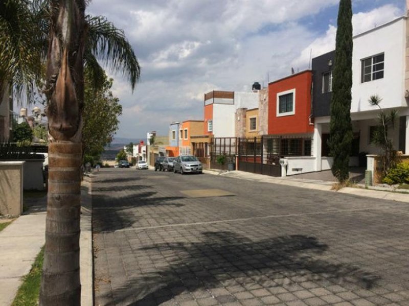 Foto Casa en Venta en Villas de Lancaster, Morelia, Michoacan de Ocampo - $ 1.550.000 - CAV198483 - BienesOnLine