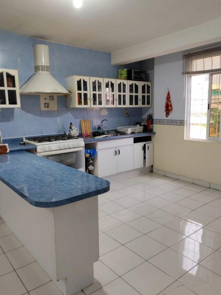 Foto Casa en Venta en Las Águilas, Ciudad Nezahualcóyotl, Mexico - $ 2.700.000 - CAV345687 - BienesOnLine