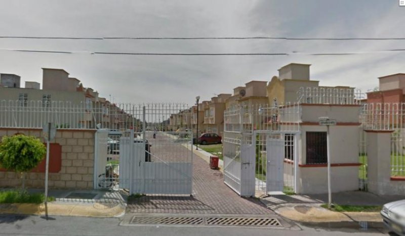 Foto Casa en Venta en Las Americas, Ecatepec de Morelos, Mexico - $ 1.070.000 - CAV115657 - BienesOnLine