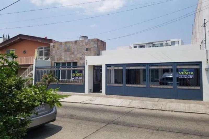 Casa en Venta en Colonia Residencial Chapalita Guadalajara, Jalisco