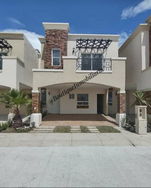 Foto Casa en Venta en Centro, Ecatepec de Morelos, Mexico - $ 822.000 - CAV311596 - BienesOnLine