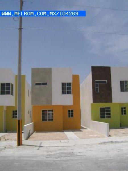 Foto Casa en Venta en Fundadores, Reynosa, Tamaulipas - $ 430.000 - CAV36734 - BienesOnLine