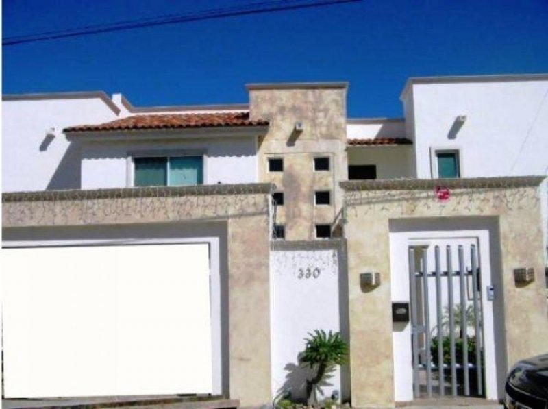 Foto Casa en Venta en Fraccionamiento Juarez, La Paz, Baja California Sur - $ 3.650.000 - CAV21499 - BienesOnLine