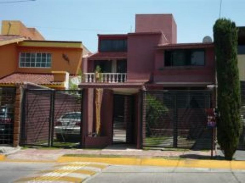 Foto Casa en Venta en jardines de satelite, Naucalpan de Juárez, Mexico - $ 3.200.000 - CAV10723 - BienesOnLine