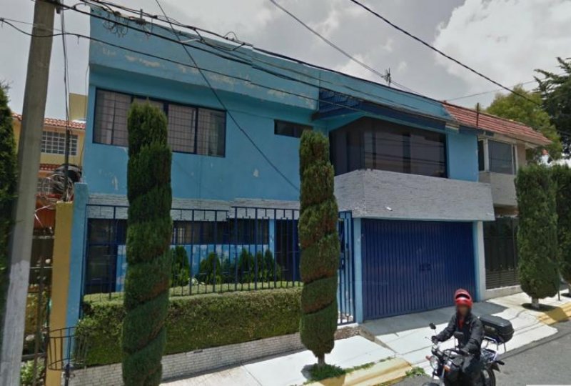 Foto Casa en Venta en Santa Cruz del Monte, Naucalpan de Juárez, Mexico - $ 2.160.000 - CAV116206 - BienesOnLine