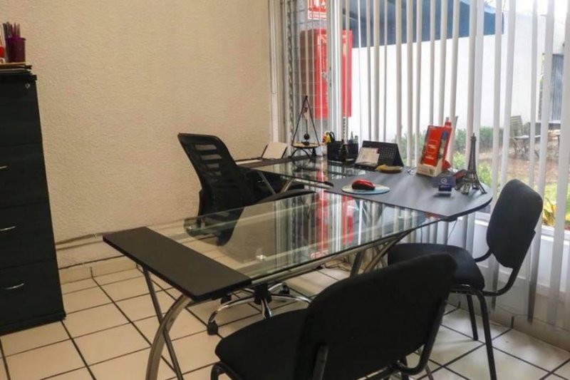 Foto Oficina en Renta en ARCOS VALLARTA, Guadalajara, Jalisco - $ 4.000 - OFR298359 - BienesOnLine