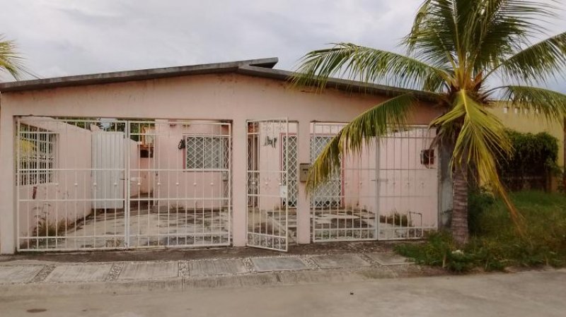 Foto Casa en Venta en LLANO LARGO, Acapulco de Juárez, Guerrero - $ 550.000 - CAV151809 - BienesOnLine