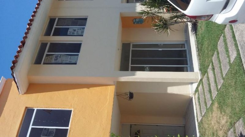 Foto Casa en Venta en Parque las palmas, Puerto Vallarta, Jalisco - $ 1.500.000 - CAV170208 - BienesOnLine