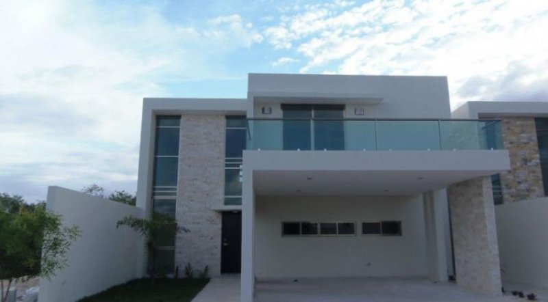 Foto Casa en Venta en PORTO ALEGRE COCOYOLES, Mérida, Yucatan - $ 3.250.000 - CAV151518 - BienesOnLine