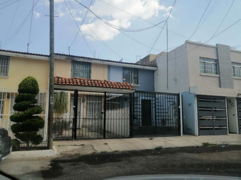 Foto Casa en Venta en San Juan de los Lagos, Jalisco - $ 975.000 - CAV302385 - BienesOnLine