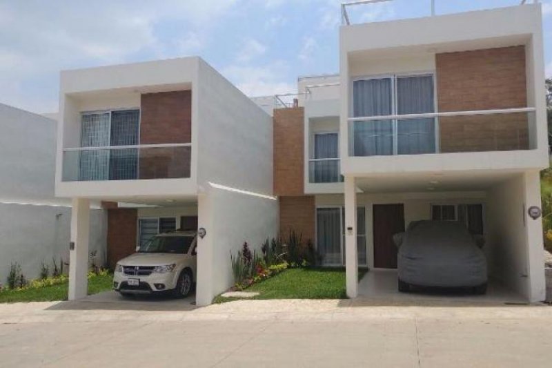 Foto Casa en Venta en EMILIANO ZAPATA, Xalapa-Enríquez, Veracruz - $ 1.600.000 - CAV232472 - BienesOnLine