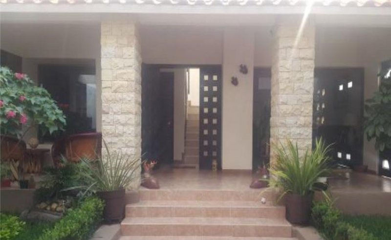 Foto Casa en Venta en San Raymundo Jalpan, Oaxaca - $ 3.200.000 - CAV220698 - BienesOnLine