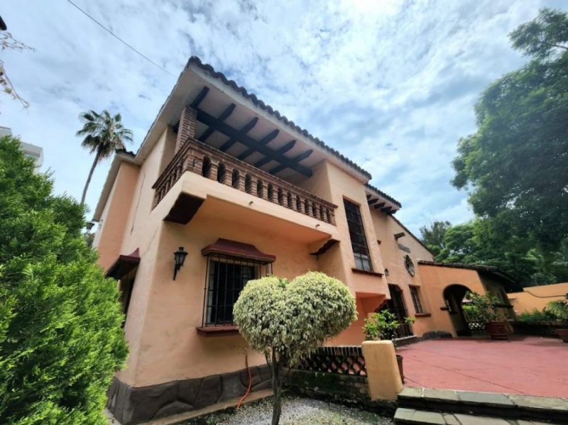 Casa en Venta en LOMAS DE LA SELVA Cuernavaca, Morelos