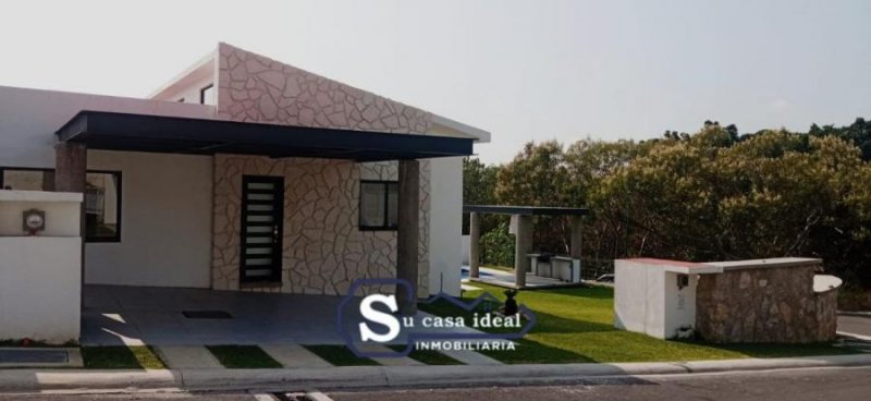 Casa en Venta en FRACCIONAMIENTO LOMAS DE COCOYOC Atlatlahucan, Morelos