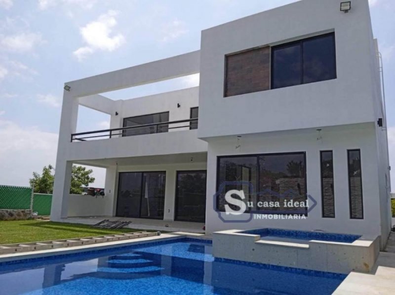 Foto Casa en Venta en FRACCIONAMIENTO LOMAS DE COCOYOC, Atlatlahucan, Morelos - $ 9.500.000 - CAV357874 - BienesOnLine