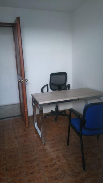 Foto Oficina en Renta en JARDINES DEL SOL, Zapopan, Jalisco - $ 4.500 - OFR277221 - BienesOnLine