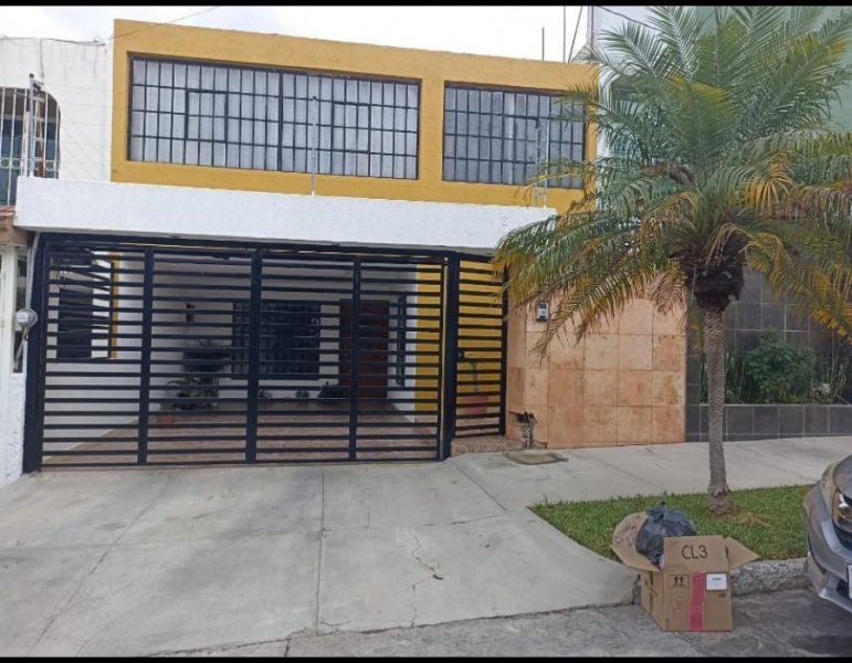 Casa en Venta en Colinas de la normal Guadalajara, Jalisco