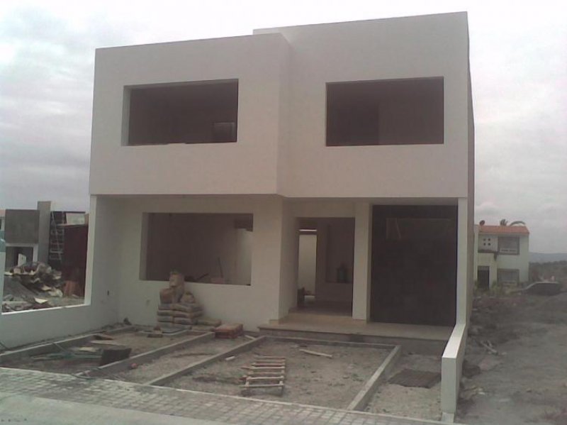 Foto Casa en Venta en El Refugio, Santiago de Querétaro, Queretaro Arteaga - $ 1.180.000 - CAV13710 - BienesOnLine