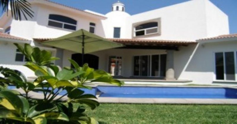 Foto Casa en Venta en Lomas de Cuernavaca, Cuernavaca, Morelos - $ 3.800.000 - CAV3285 - BienesOnLine