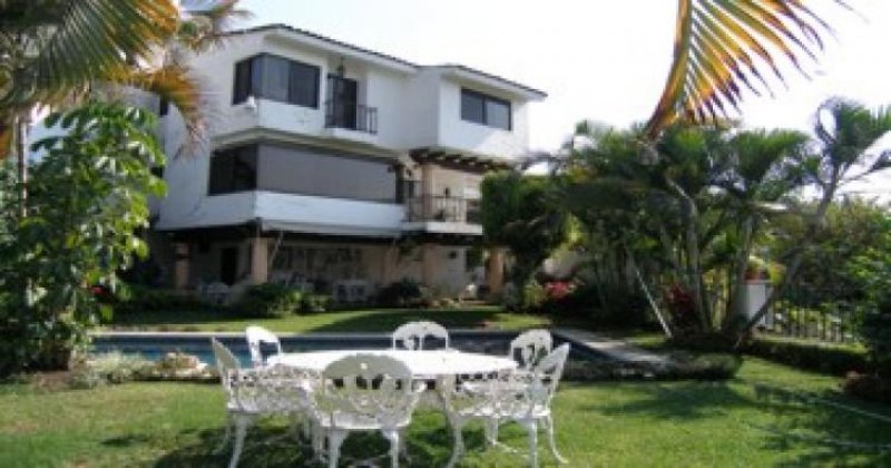 Foto Casa en Venta en Cuernavaca, Morelos - $ 2.100.000 - CAV8061 - BienesOnLine