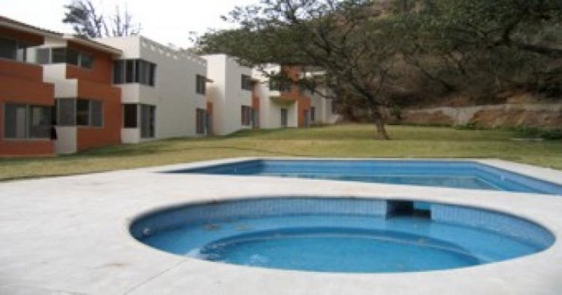 Foto Casa en Venta en La cañada, Cuernavaca, Morelos - $ 1.675.000 - CAV8912 - BienesOnLine