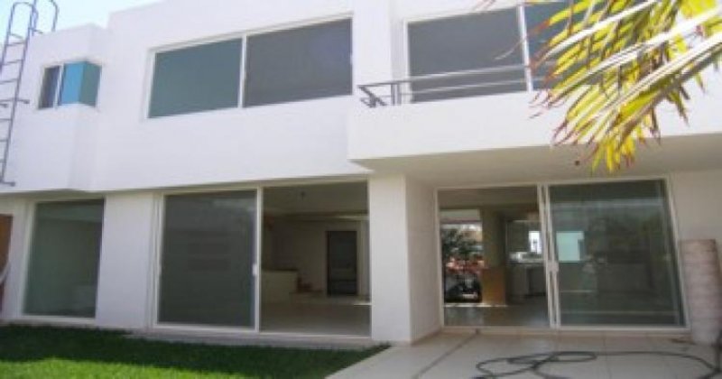 Foto Casa en Venta en Fracc. Cedro Limon, Cuernavaca, Morelos - $ 2.100.000 - CAV10117 - BienesOnLine