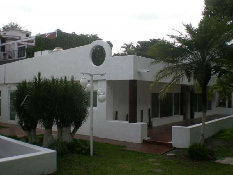 Foto Casa en Venta en Jacarandas, Cuernavaca, Morelos - $ 3.750.000 - CAV116208 - BienesOnLine