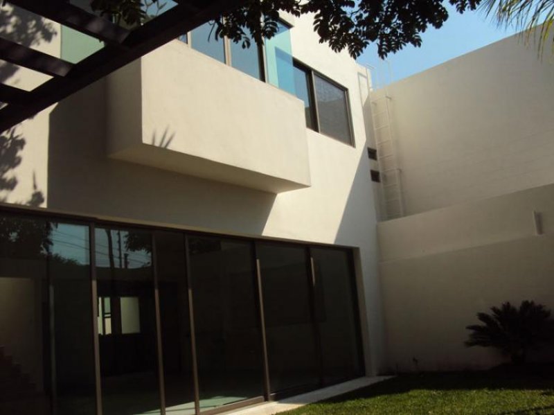 Foto Casa en Venta en Jardines de Cuernavaca, Cuernavaca, Morelos - $ 3.350.000 - CAV115094 - BienesOnLine