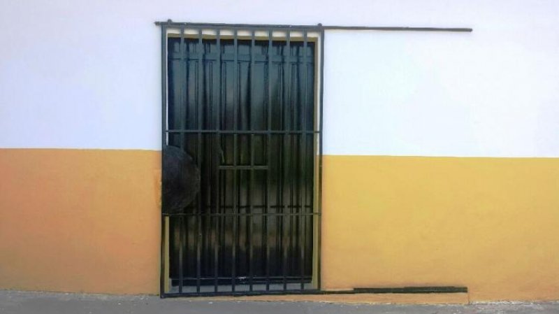 Foto Local en Renta en Fraccionamiento San Jose Yeguissste, Tuxtla Gutiérrez, Chiapas - $ 2.000 - LOR144406 - BienesOnLine