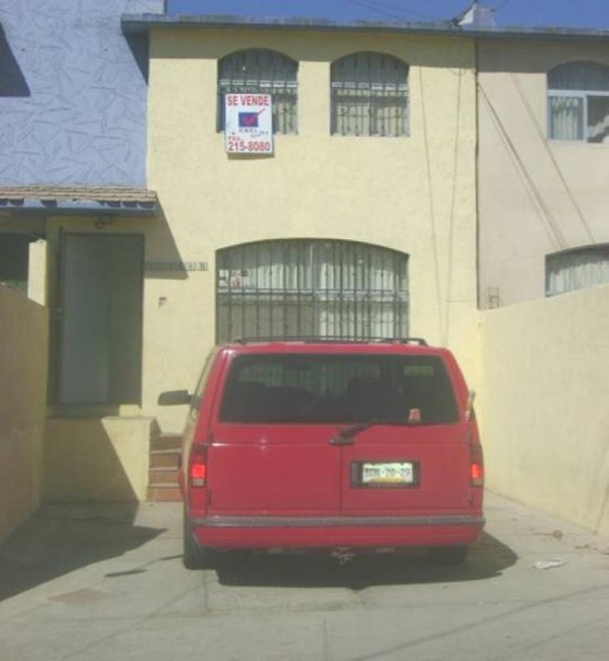 Foto Casa en Venta en Fracc. Lomas Virreyes, Tijuana, Baja California - $ 700.000 - CAV7724 - BienesOnLine