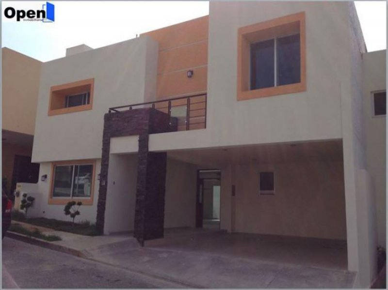 Foto Casa en Venta en Punta Alba, Morelia, Michoacan de Ocampo - $ 4.700.000 - CAV198569 - BienesOnLine