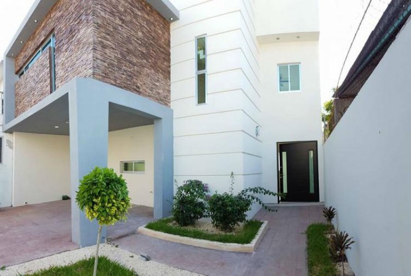 Foto Casa en Venta en COL. PLAYA NORTE, Ciudad del Carmen, Campeche - $ 2.550.000 - CAV204136 - BienesOnLine