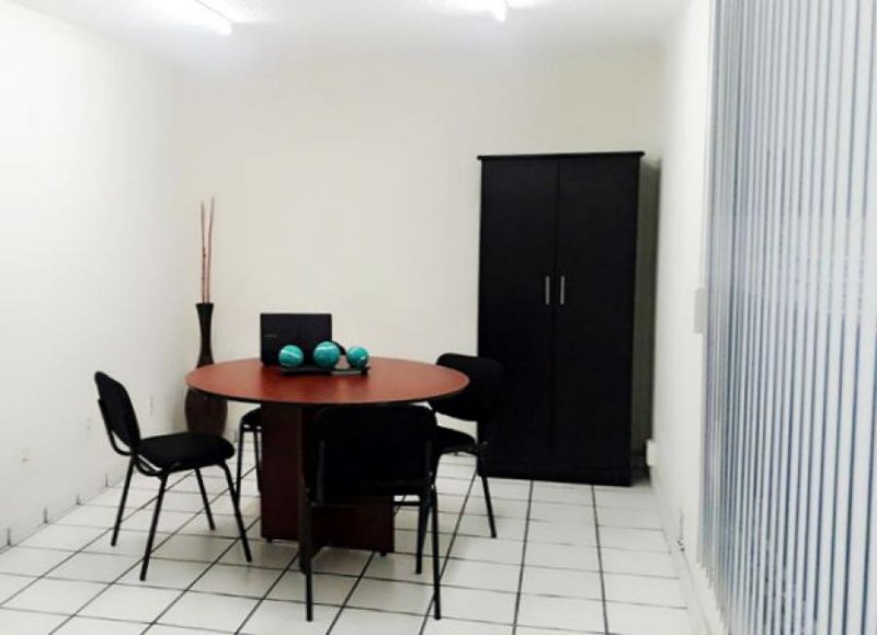 Foto Oficina en Renta en ARCOS VALLARTA, Guadalajara, Jalisco - $ 8.000 - OFR292292 - BienesOnLine